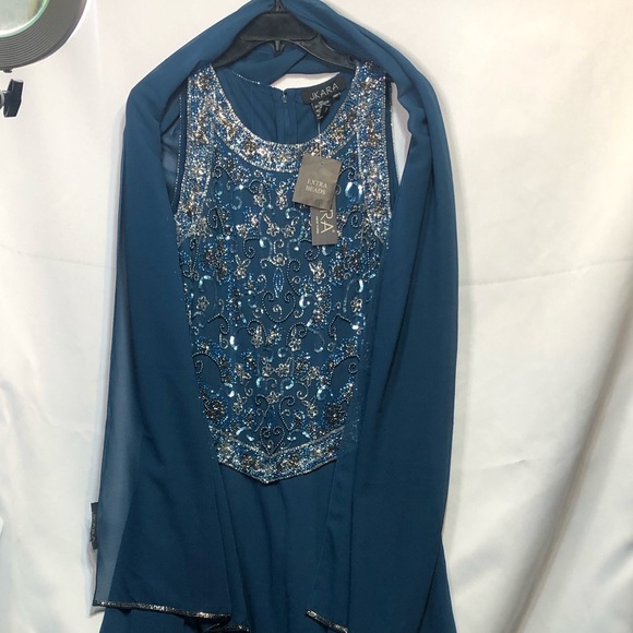 J Kara Gorgeous Sleeveless Scallop Long Beaded Dress with Scarf, Size 12P, Nwt - Picture 5 of 5